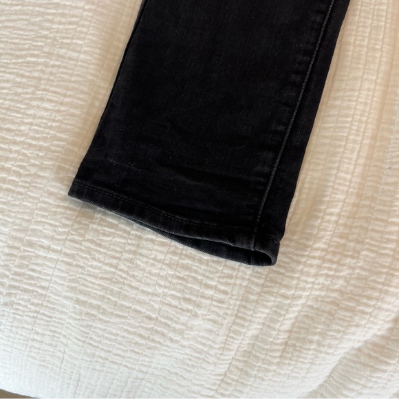 Levi’s 311 Shaping Skinny Jeans - Picture 9 of 12